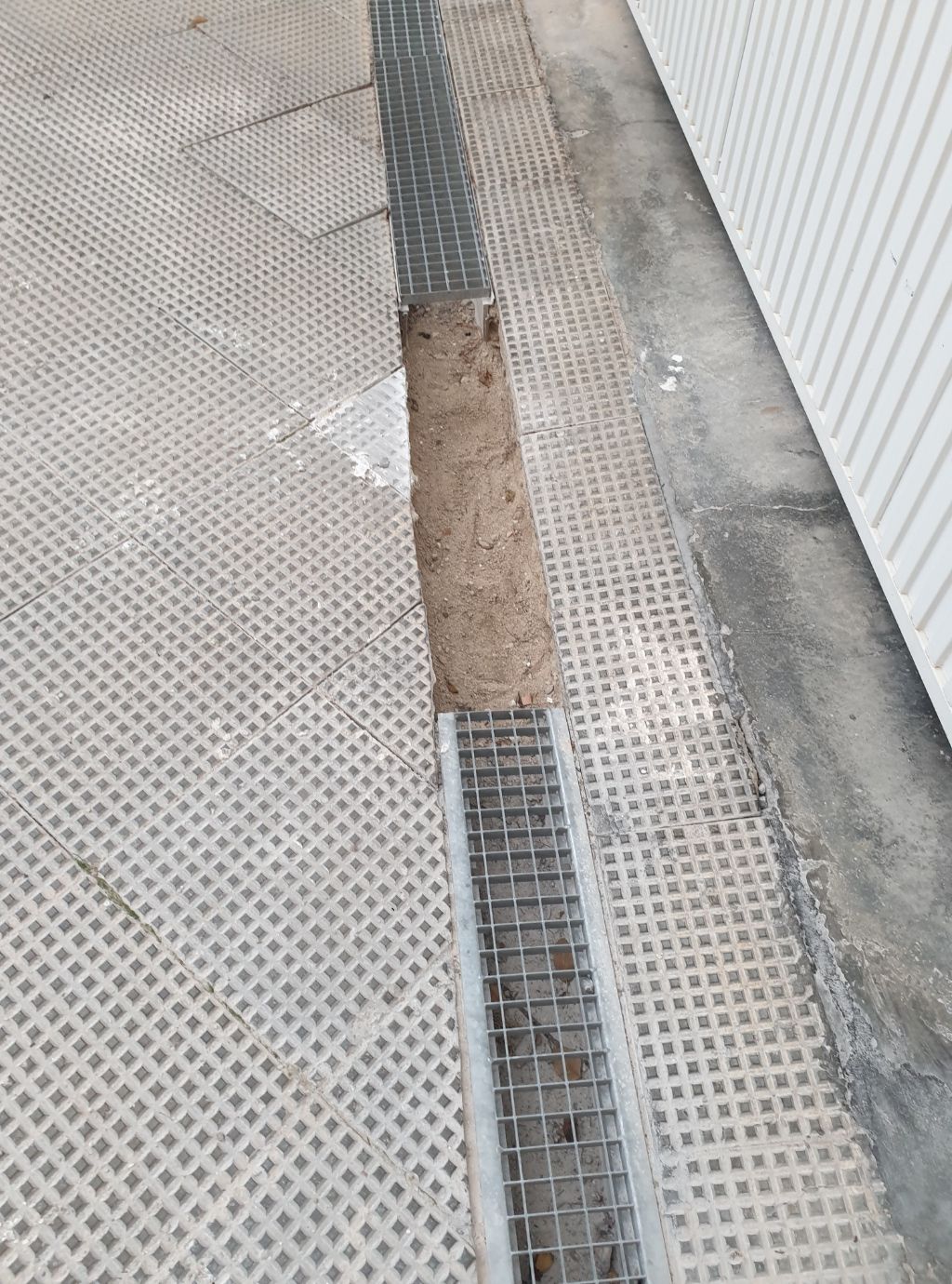Rejilla de rampa antes